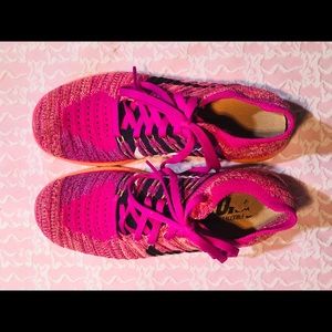 Nike Free Rn Flynet Size 4Y Sneakers